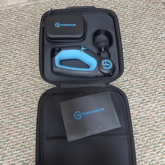 EXCELLENT CONDITION TheraGun G2Pro Muscle Recovery Tool - Picture 1 of 8